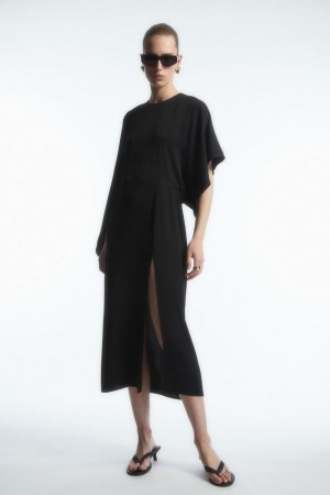 COS Asymmetric-sleeve Draped Midi Ruha Női Fekete | UTC-061935