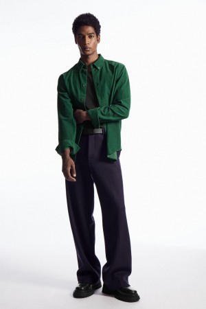 COS Button-down Collar Corduroy Ing Férfi Sötétzöld | DVZ-935087
