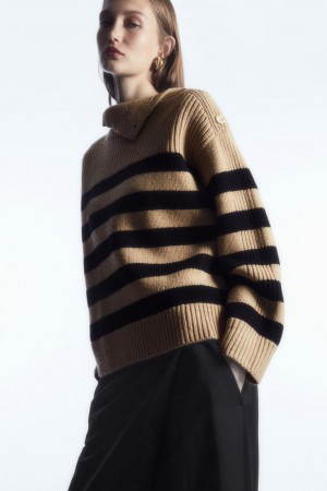 COS Button-embellished Csíkos Gyapjú Jumpers Női Bézs Fekete | SNC-265087