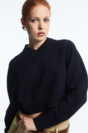 COS Cropped V-neck Gyapjú Jumpers Női Sötétkék | VFD-271385