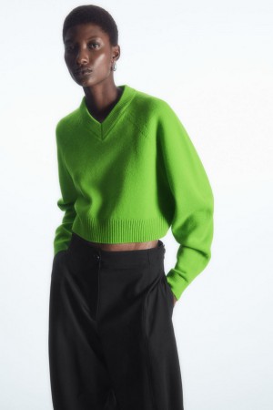 COS Cropped V-neck Gyapjú Jumpers Női Zöld | LPJ-076953