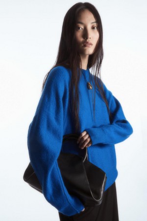 COS Dropped-shoulder Boiled-wool Jumpers Női Sötétkék | CPK-810625