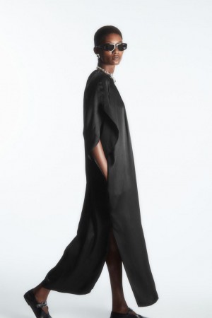 COS Floaty Gathered Midi Ruha Női Fekete | DRM-085379