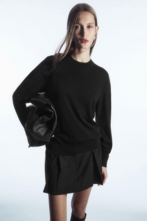 COS Merino Gyapjú Jumpers Női Fekete | IWH-051638