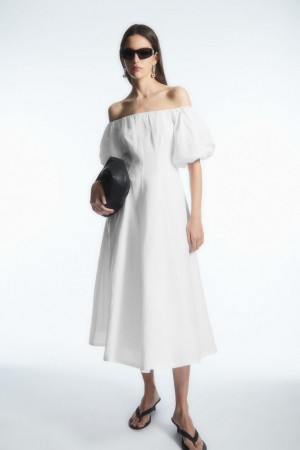 COS Off-the-shoulder Puff-sleeve Midi Ruha Női Fehér | TEG-987524