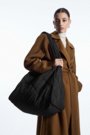 COS Oversized Diamond-quilted Táska Férfi Fekete | EIN-651289