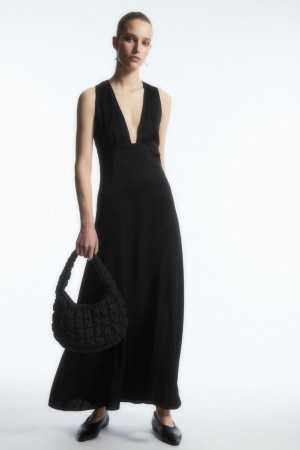 COS Plunge Open-back Maxi Ruha Női Fekete | TDM-376529
