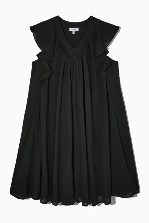 COS Ruffled Cap-sleeve Ruha Női Fekete | HTO-423968