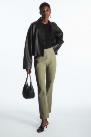 COS Slim-fit Kick-flare Nadrág Női Világos Khaki | VAO-286143