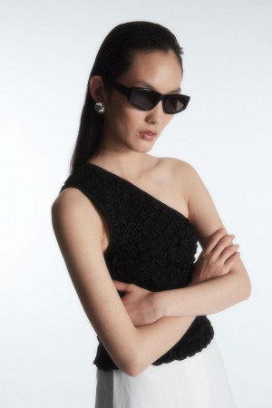 COS Smocked One-shoulder Trikó Női Fekete | ROK-859647