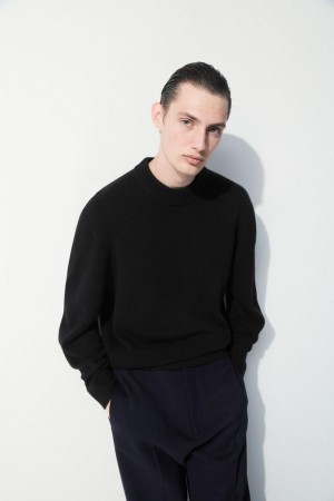 COS The Cashmere Crew-neck Jumpers Férfi Fekete | MVN-365047