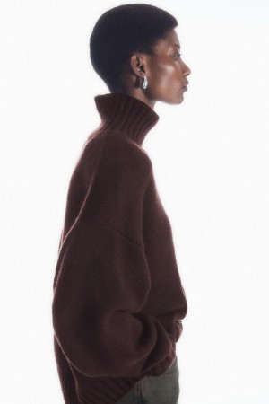 COS Vaskos Pure Cashmere Turtleneck Jumpers Női Sötétbarna | TSF-901376