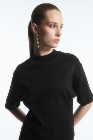COS Waisted Mock-neck Póló Női Fekete | RMG-405832