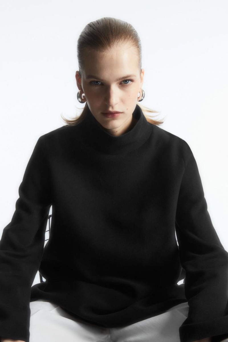 COS A-line Funnel-neck Felső Női Fekete | MTP-095283