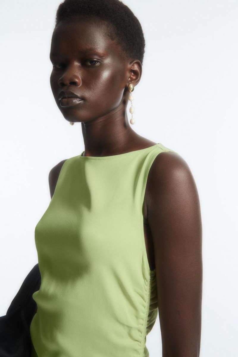 COS Asymmetric Gathered Satin Midi Ruha Női Zöld | JRO-526473