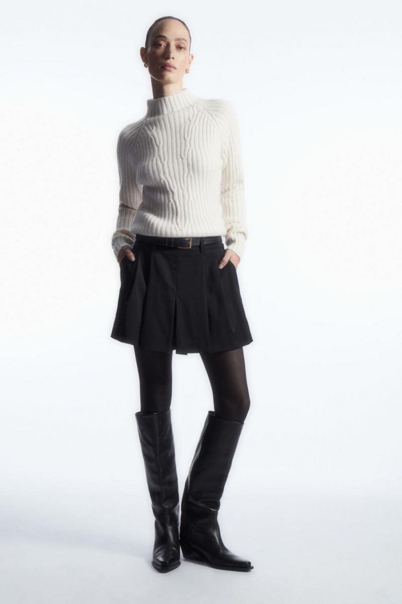 COS Bordázott Pure Cashmere Turtleneck Jumpers Női Fehér | TXW-914862