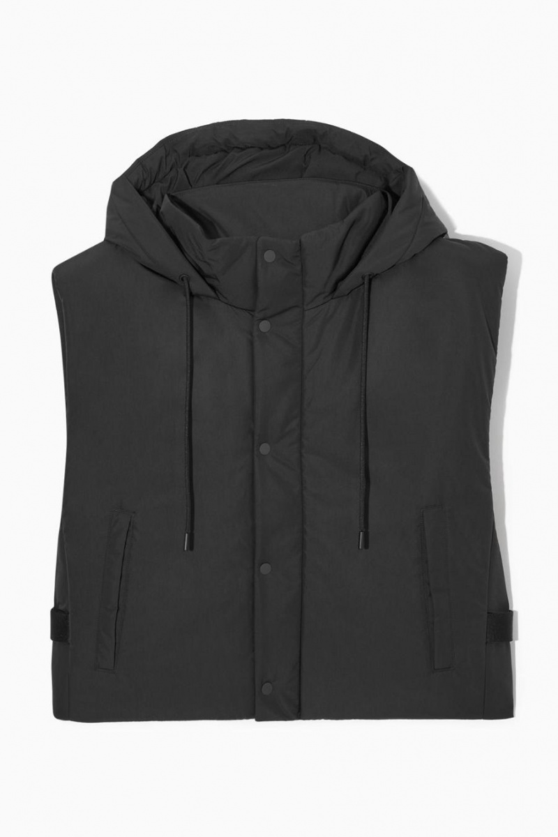 COS Buckled-side Párnázott Csuklyás Mellény Férfi Fekete | ENW-532701
