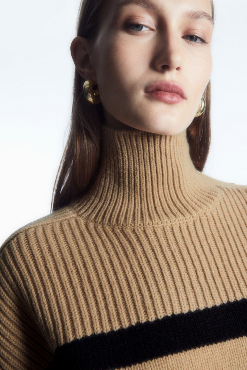 COS Button-embellished Csíkos Gyapjú Jumpers Női Bézs Fekete | SNC-265087
