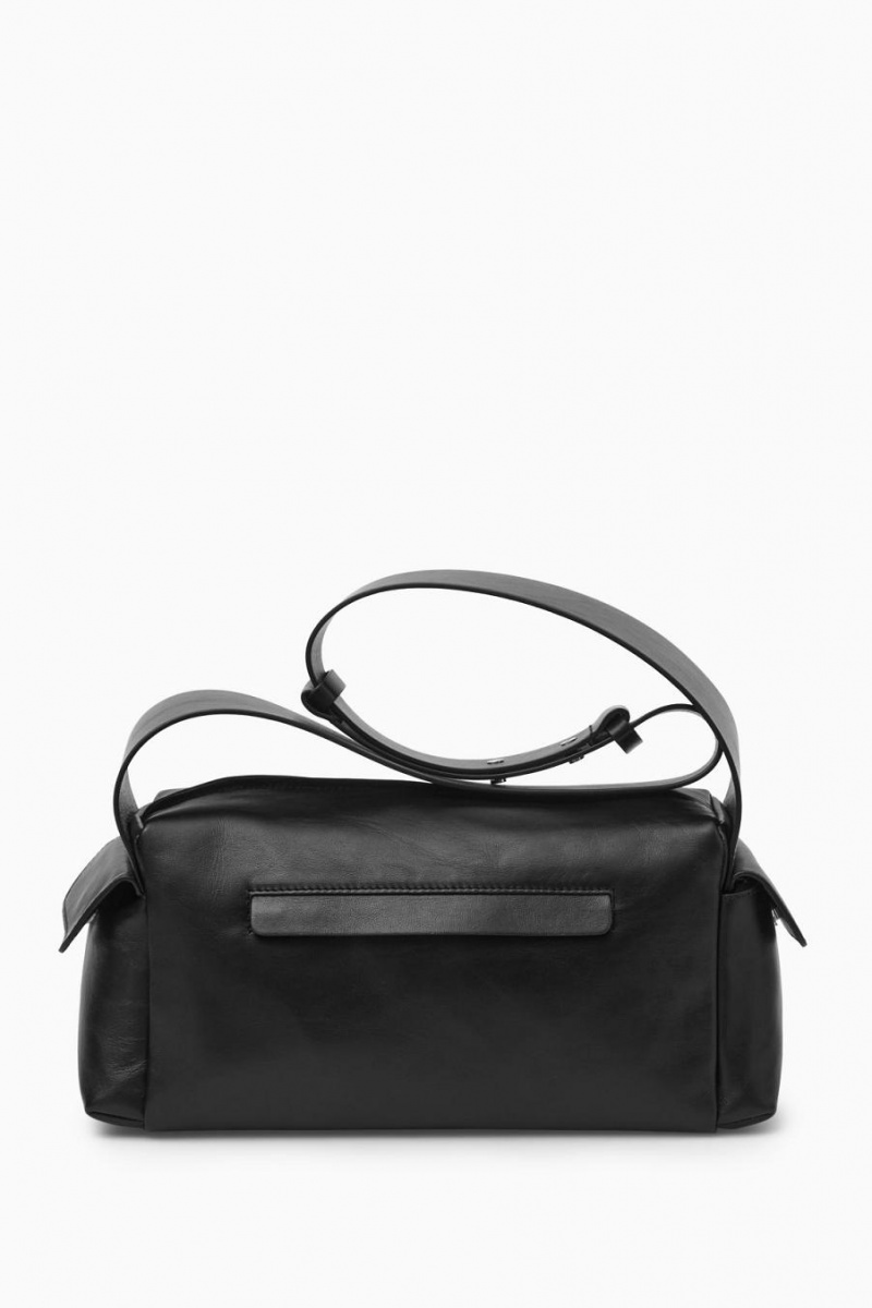 COS Crossbody Pocket - Bőr Táska Női Fekete | LQY-938710