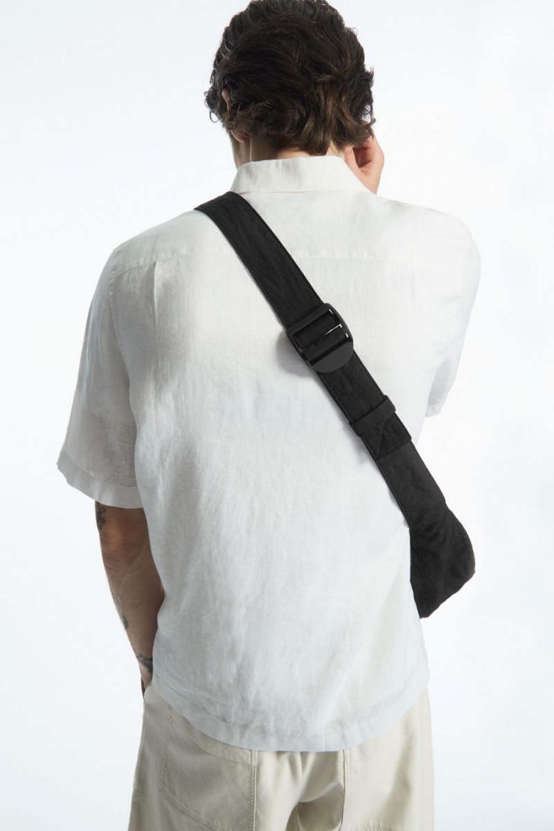 COS Crossbody Saddle - Nejlon Táska Férfi Fekete | QEN-853096