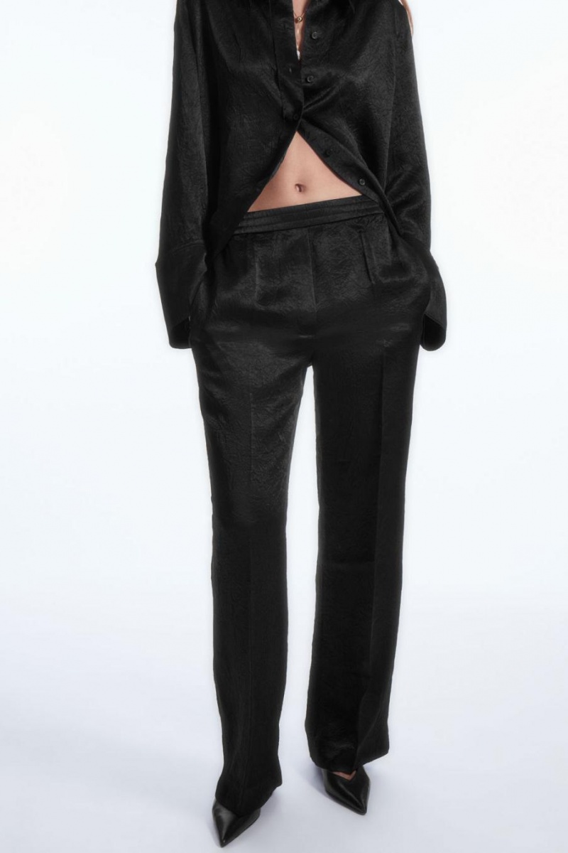 COS Egyenes-leg Crinkled-satin Nadrág Női Fekete | BFS-619248