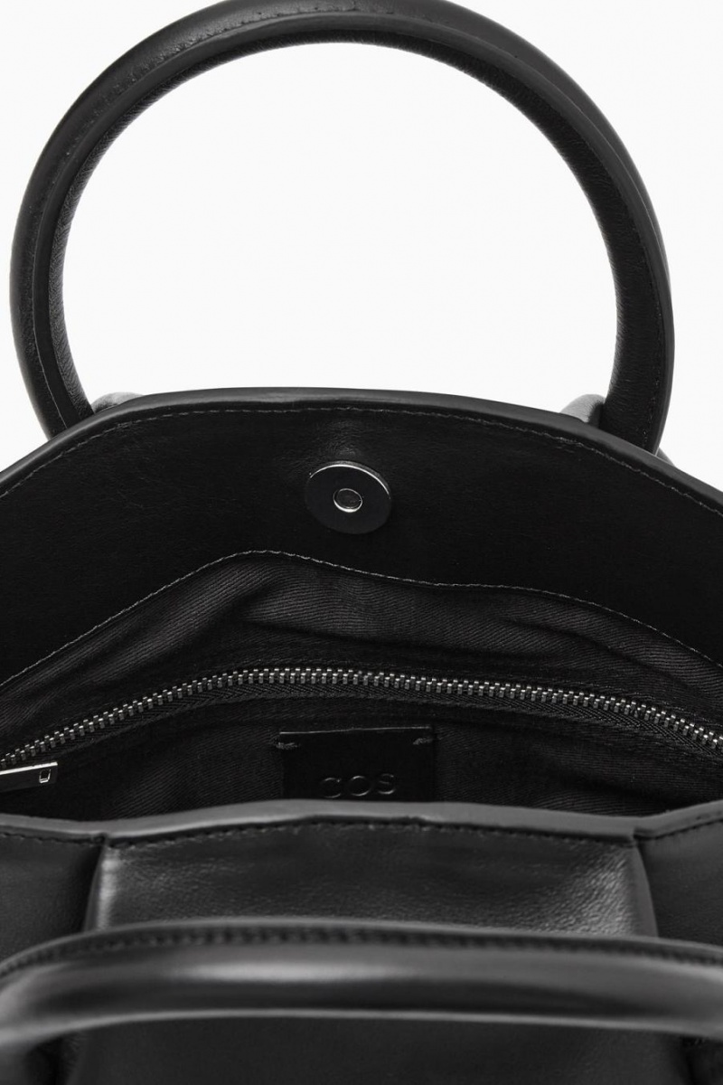 COS Fold Shoulder - Bőr Táska Női Fekete | HIF-863251