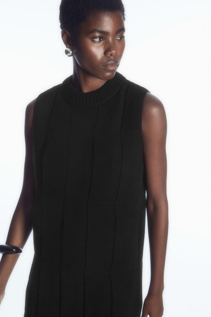 COS Fringed Panelled Gyapjú Midi Ruha Női Fekete | PFM-278640