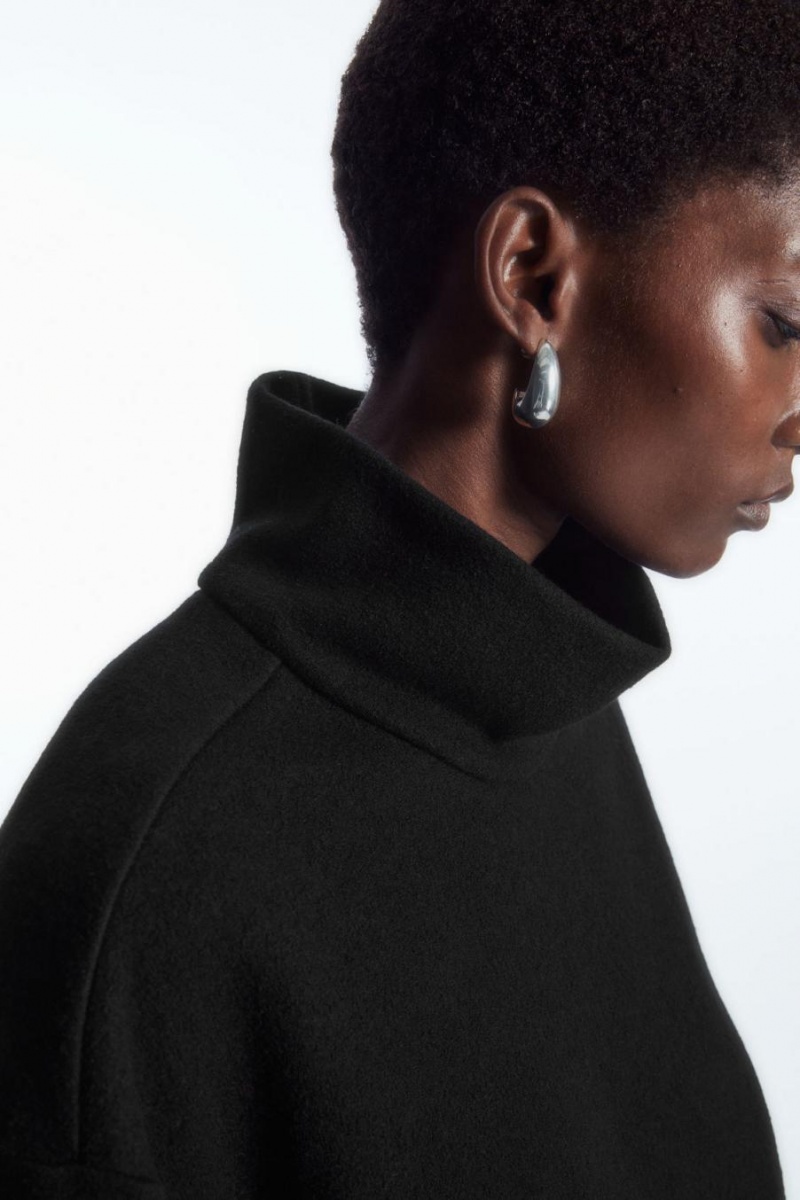 COS Funnel-neck Boiled Gyapjú Felső Női Fekete | BEM-812467