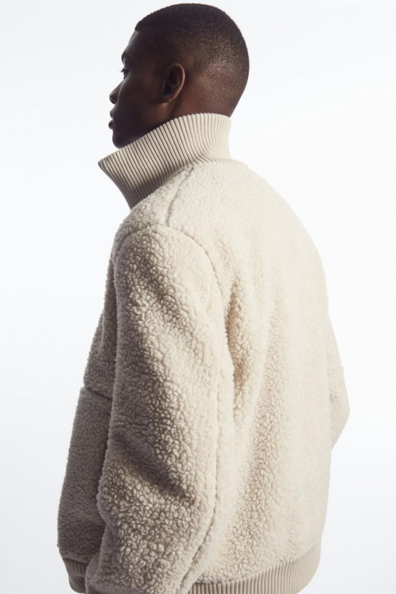 COS Funnel-neck Teddy Kabát Férfi Világos Bézs | FMI-751386
