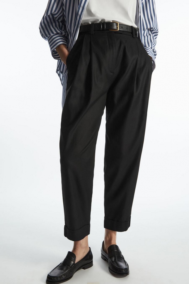COS High-waisted Tapered Twill Nadrág Női Fekete | IKA-538469