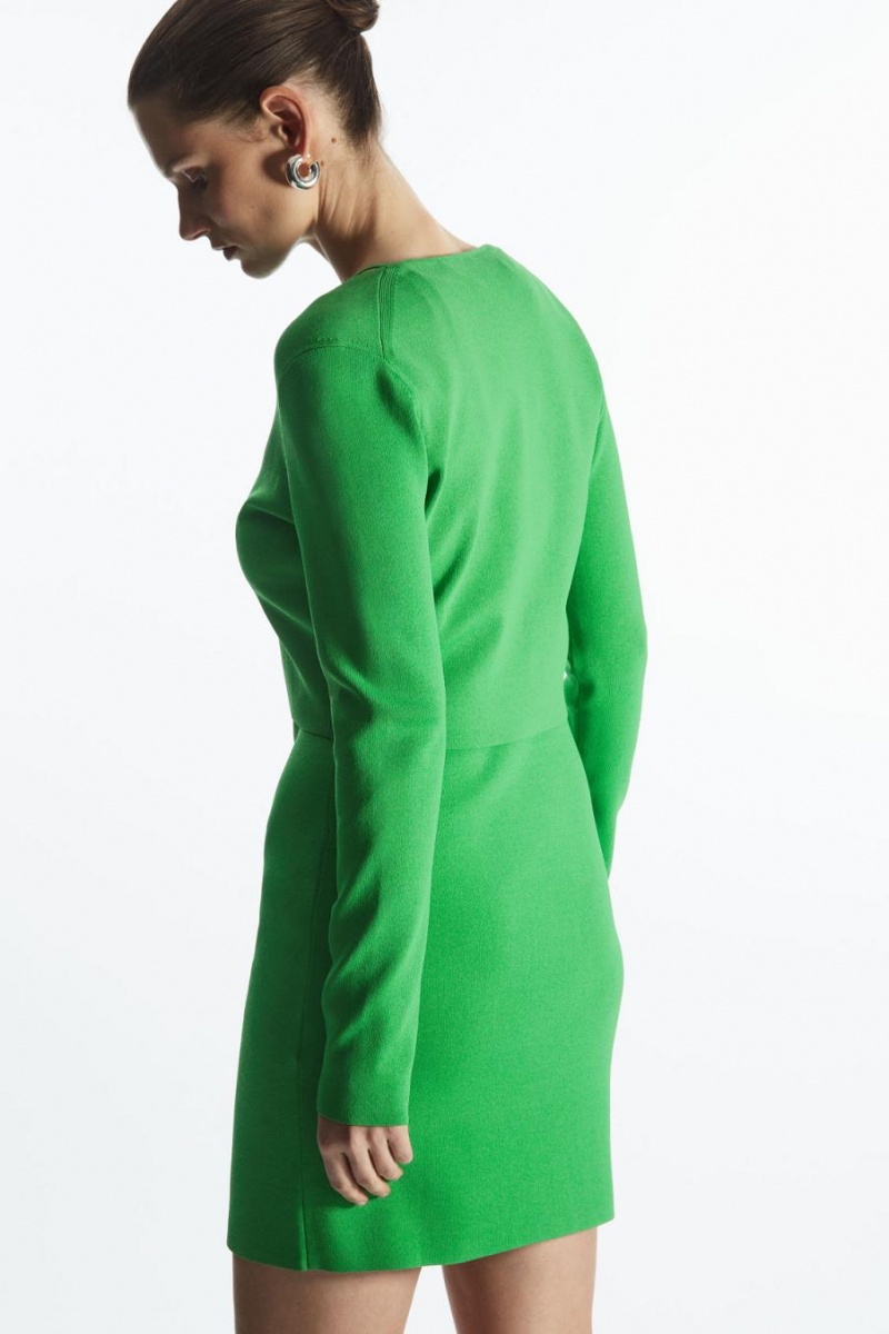 COS Minimal Cropped V-neck Kardigán Női Világos Zöld | IFJ-638714