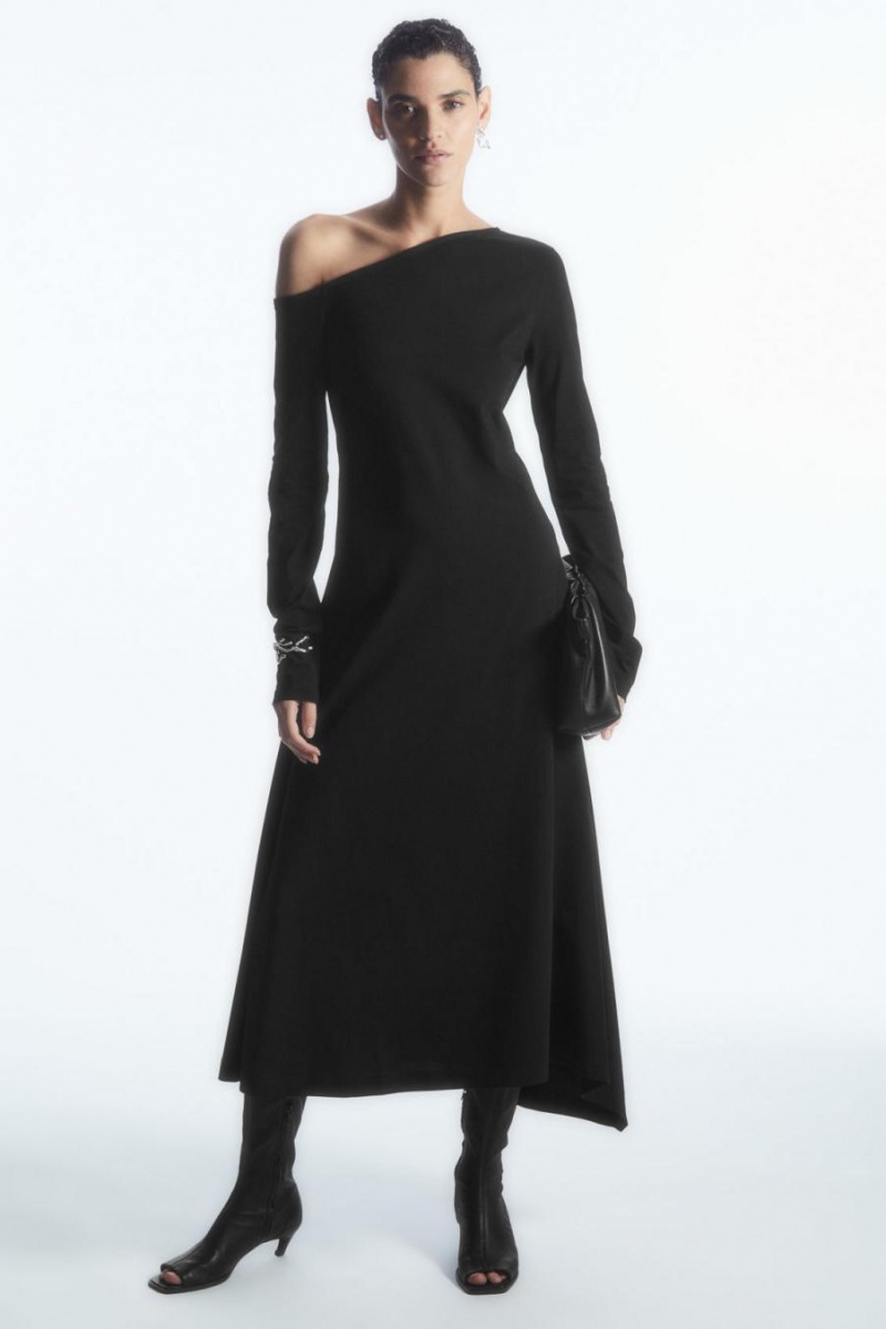 COS Off-the-shoulder Asymmetric Midi Ruha Női Fekete | VKE-214835