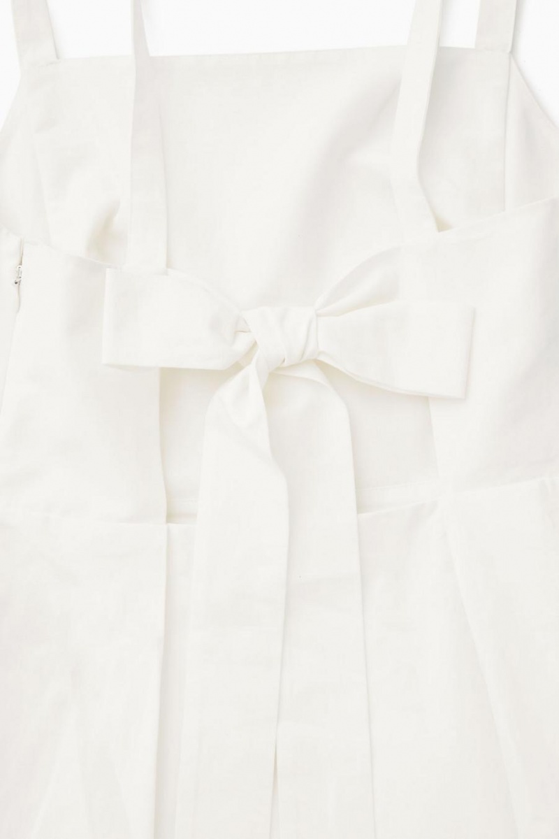 COS Open-back Mini Pinafore Ruha Női Fehér | OWH-391546
