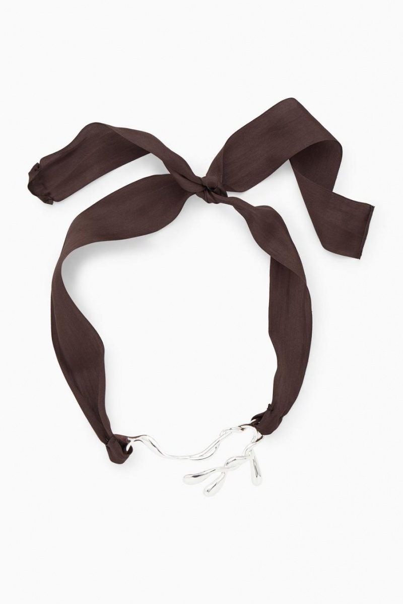 COS Organic-shaped Silk-ribbon Choker Női Titán Barna | BPI-619527