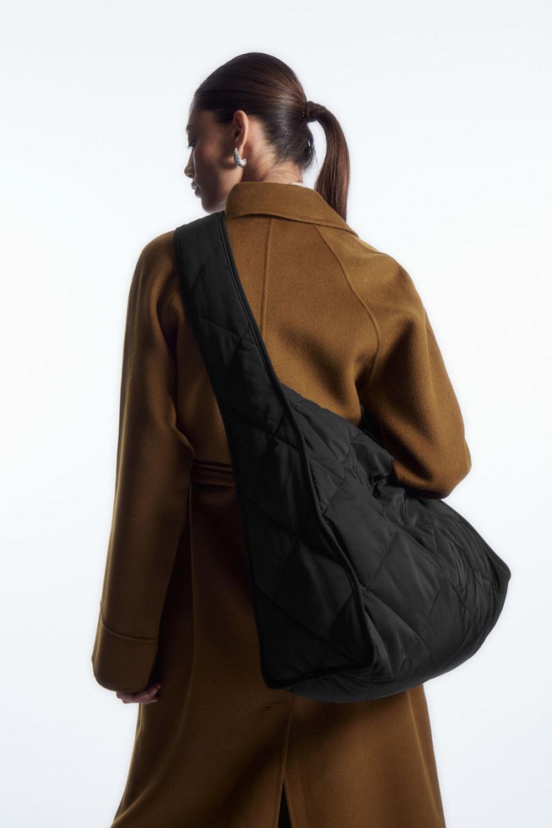 COS Oversized Diamond-quilted Táska Férfi Fekete | EIN-651289