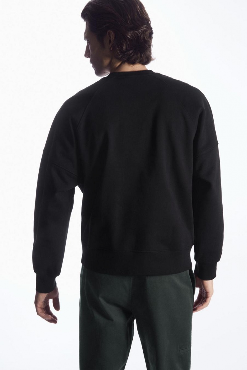 COS Oversized Exposed-seam Pulóver Férfi Fekete | WBP-420913