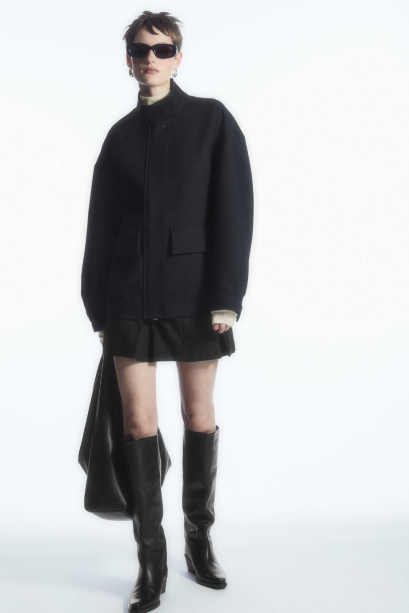 COS Oversized Funnel-neck Gyapjú Bomber Kabát Női Fekete | GYV-359680