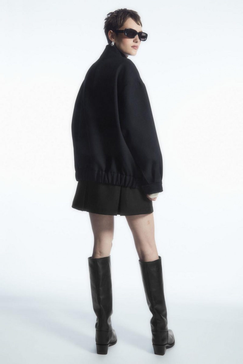 COS Oversized Funnel-neck Gyapjú Bomber Kabát Női Fekete | GYV-359680