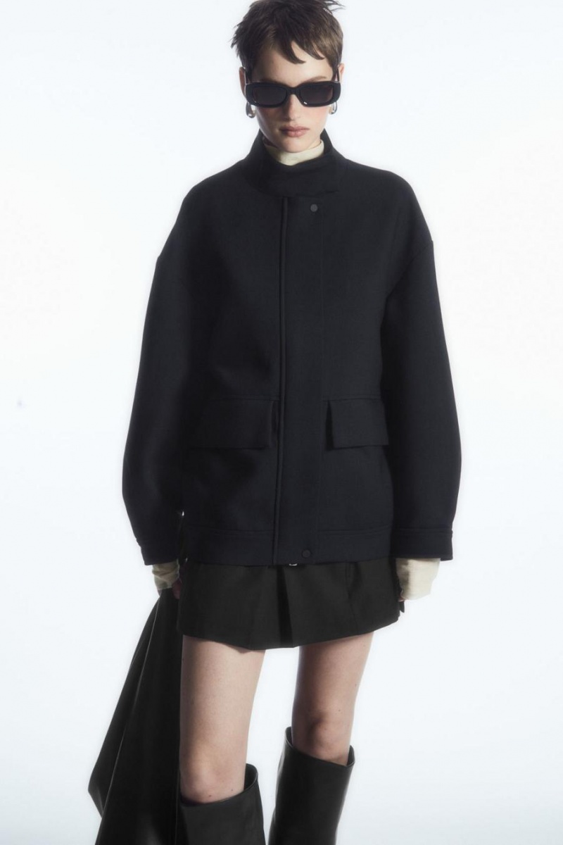 COS Oversized Funnel-neck Gyapjú Bomber Kabát Női Fekete | GYV-359680