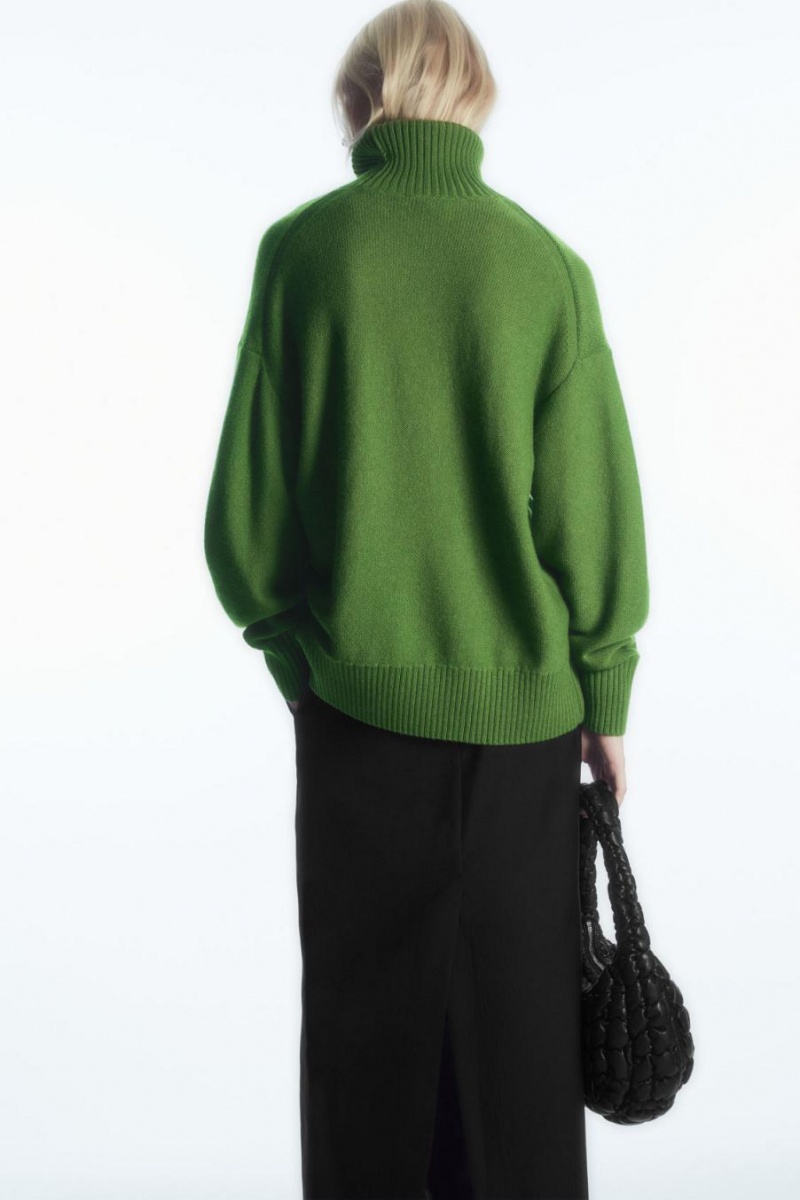 COS Oversized Gyapjú Roll-neck Jumpers Női Zöld | SRY-371958