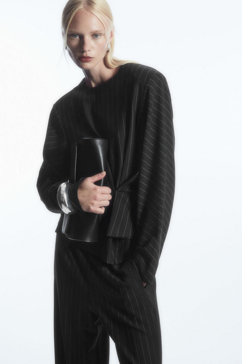 COS Pinstriped Draped Felső Női Fekete | CYP-250897