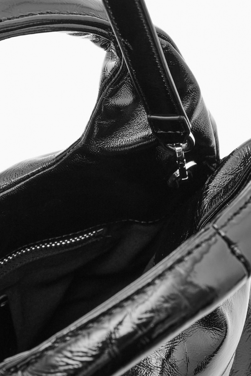 COS Párnázott - Lakkbőr Bőr Crossbody Táska Női Fekete | MCL-145096