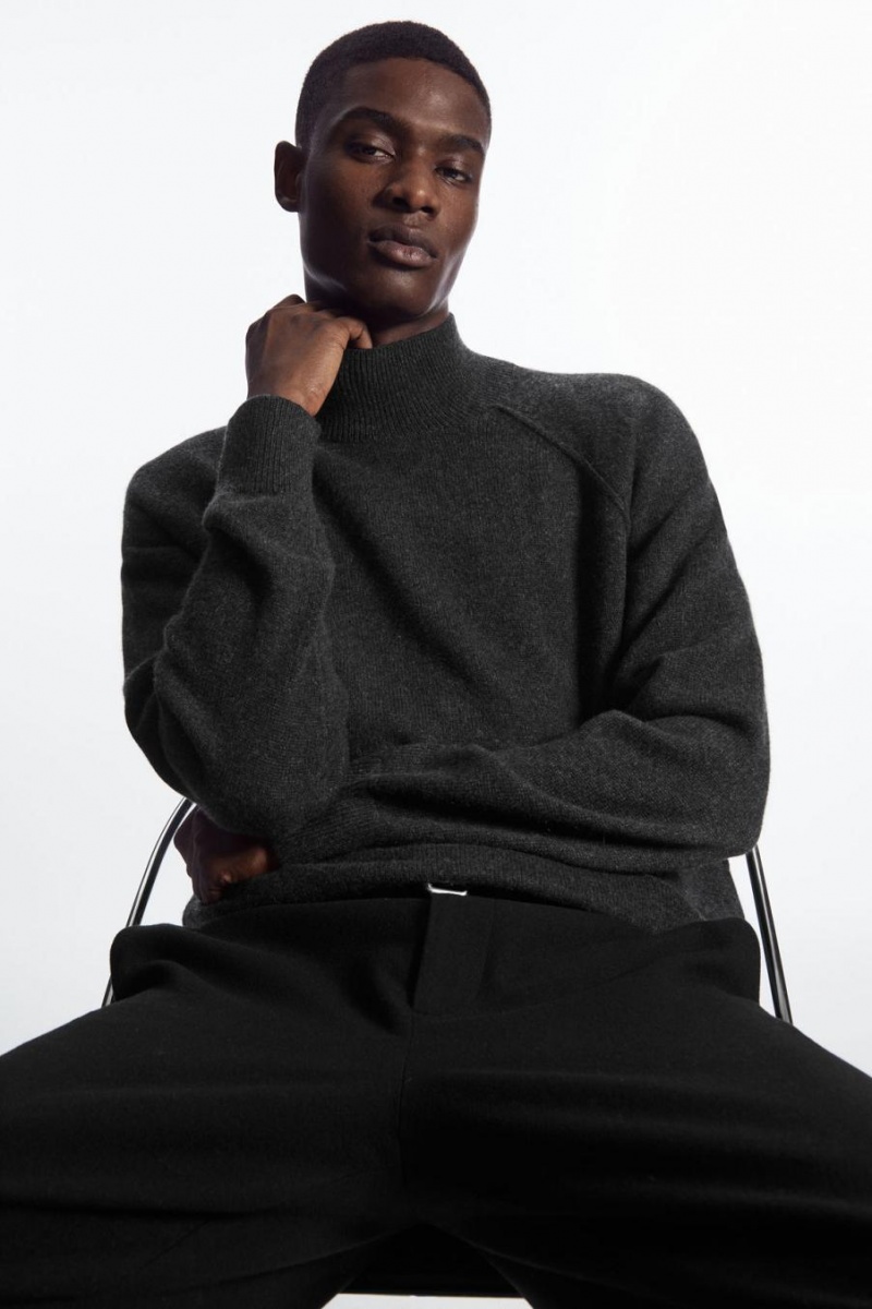 COS Pure Cashmere Funnel-neck Jumpers Férfi Sötétszürke | KVA-235871