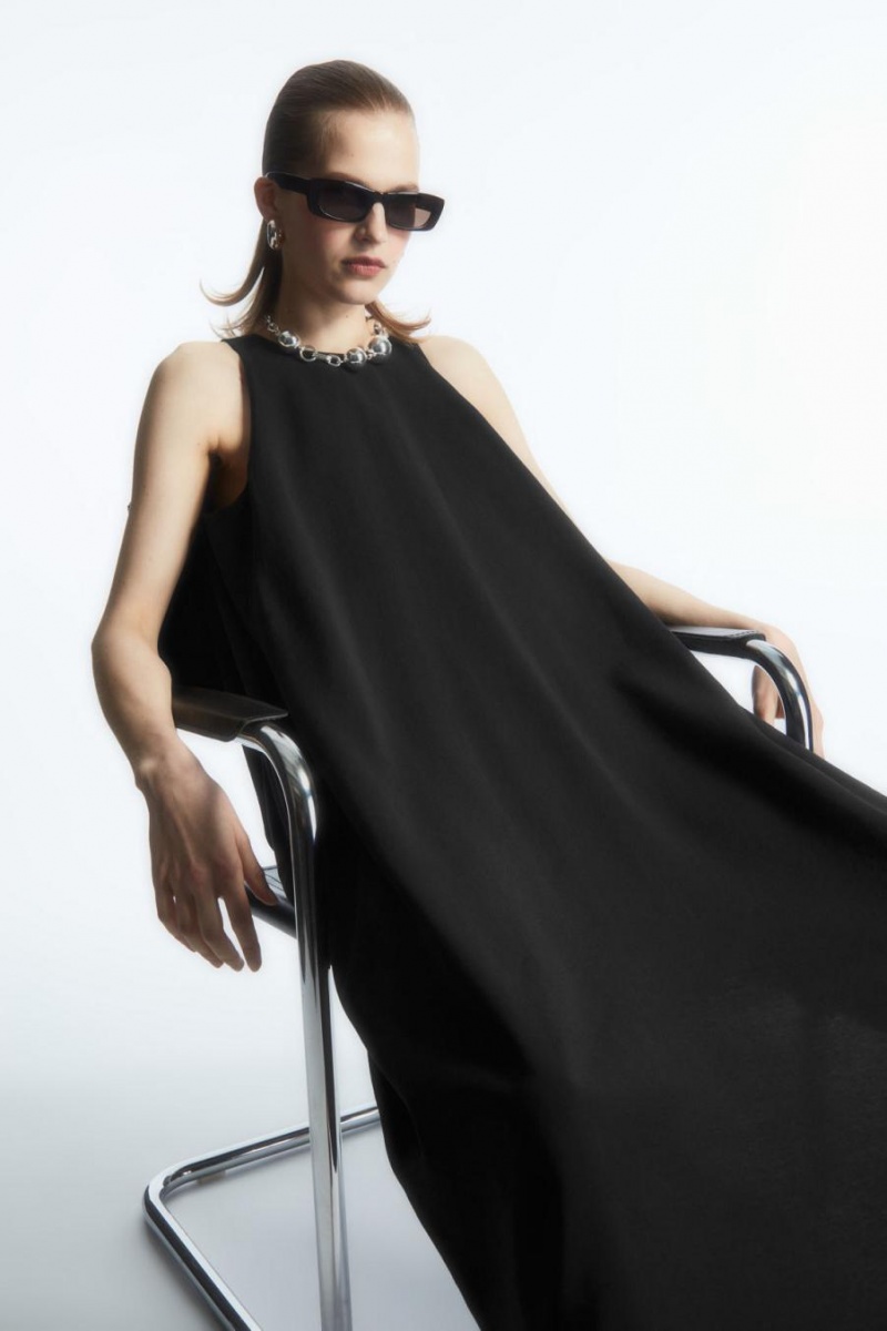 COS Racer-neck Midi Ruha Női Fekete | NSR-841375