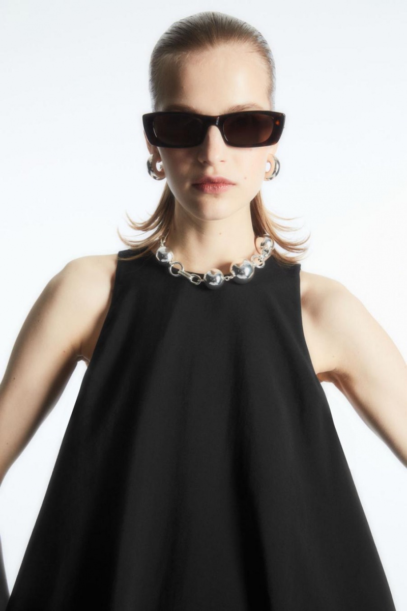 COS Racer-neck Midi Ruha Női Fekete | NSR-841375