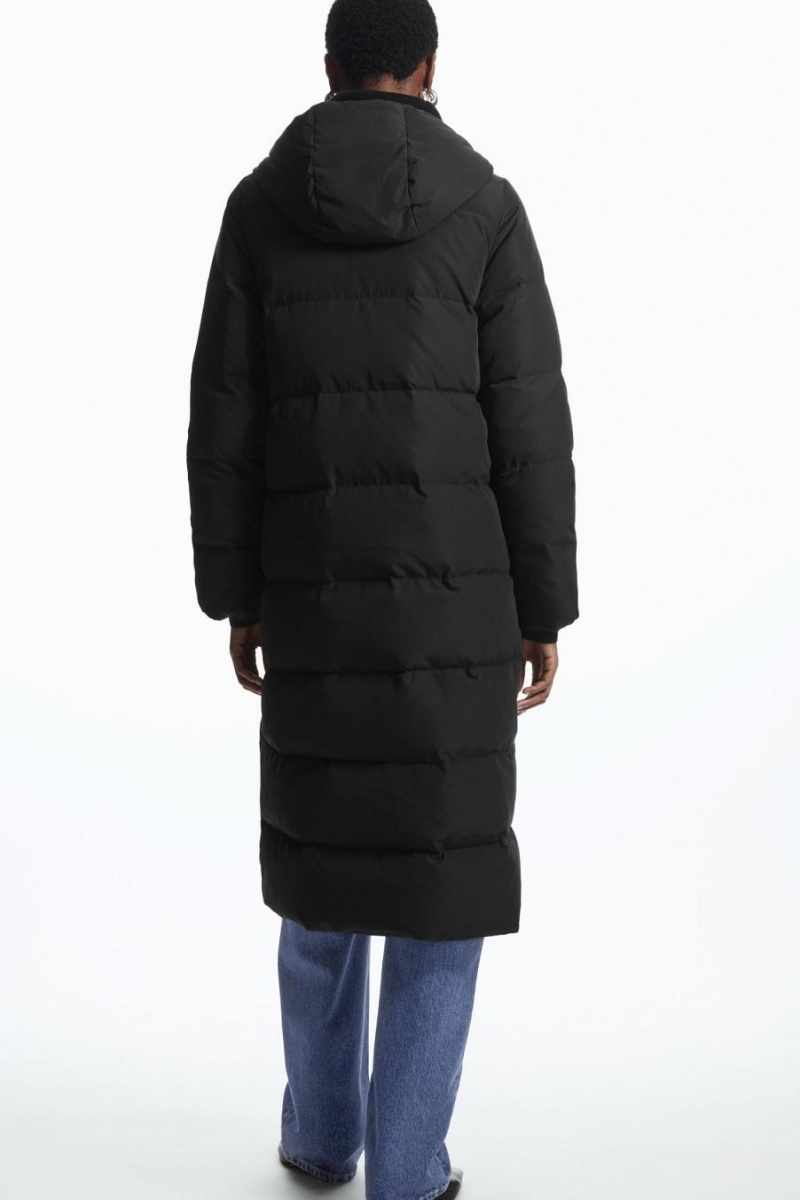COS Recycled-down Puffer Kabát Női Fekete | IGT-468732