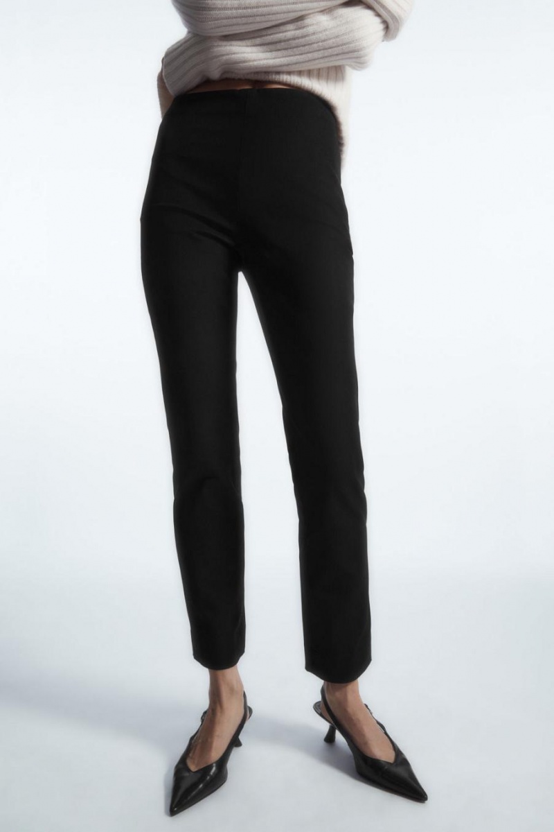 COS Slim-fit Tailored Nadrág Női Fekete | JFT-516907
