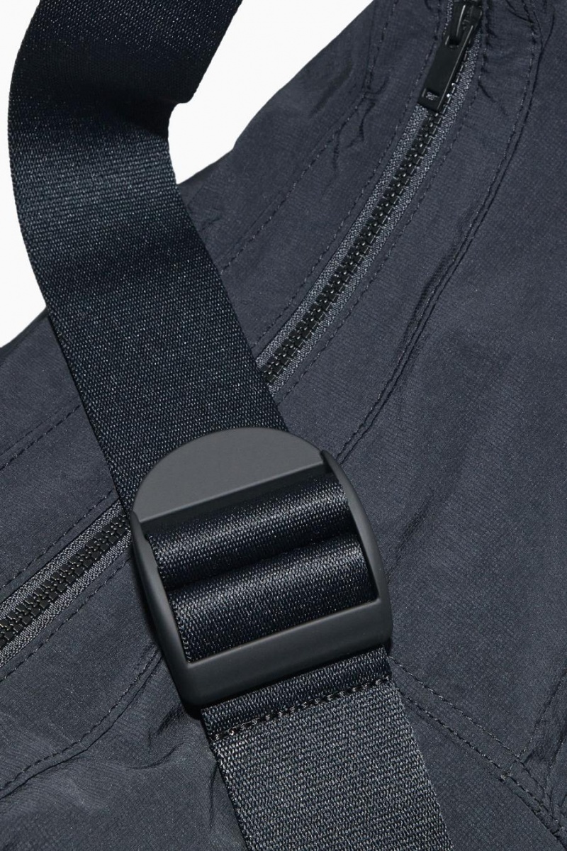 COS Slouchy Nejlon Messenger Táska Férfi Sötétkék | TYX-294136