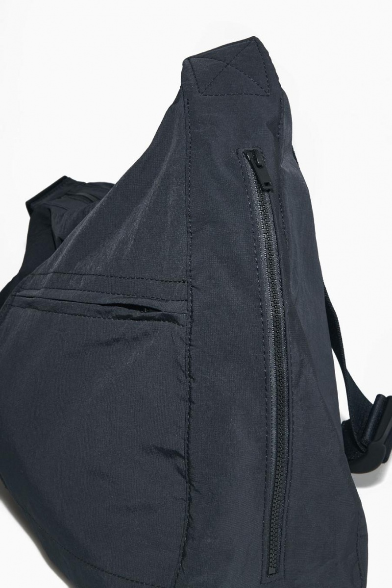 COS Slouchy Nejlon Messenger Táska Férfi Sötétkék | TYX-294136