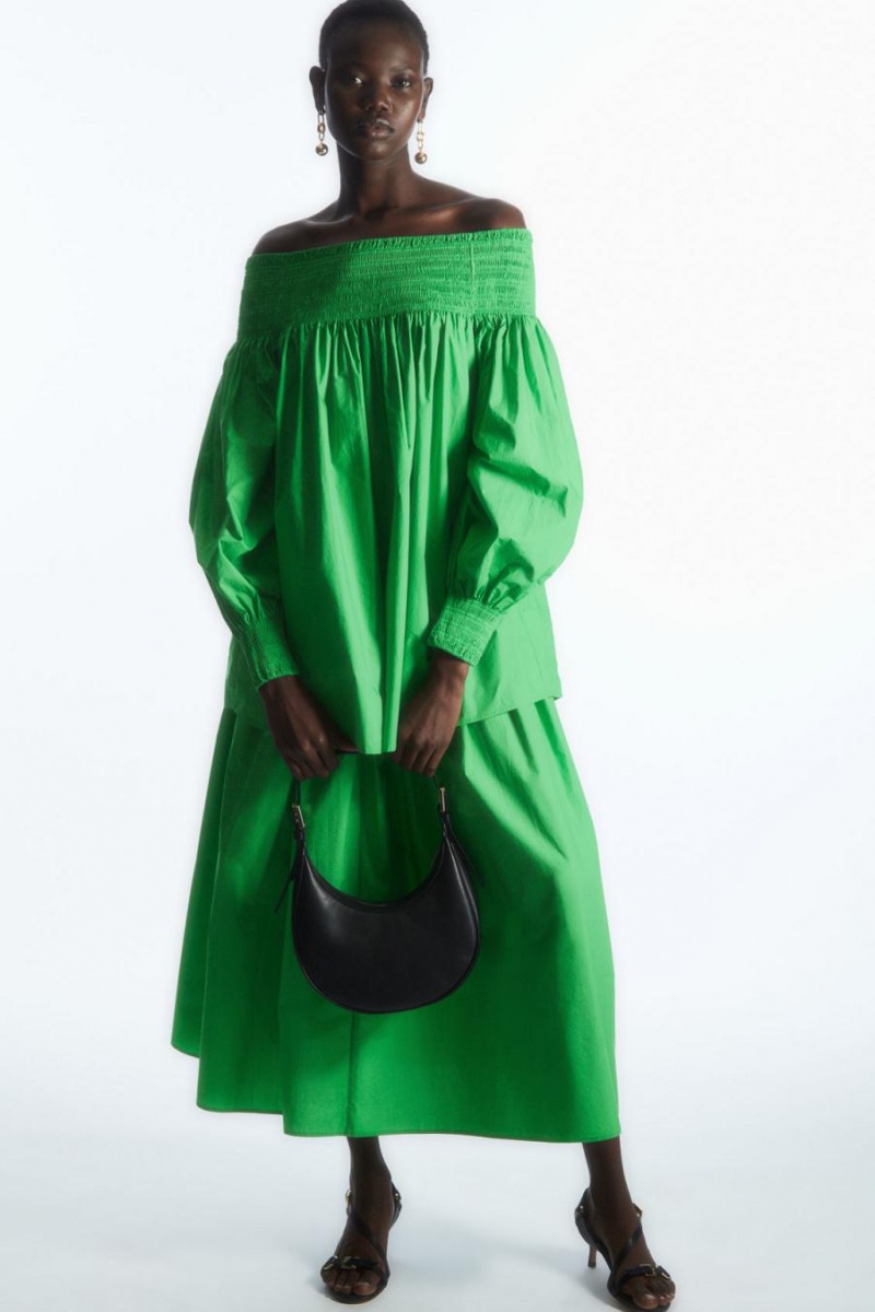 COS Smocked Off-the-shoulder Felső Női Zöld | SKO-150897